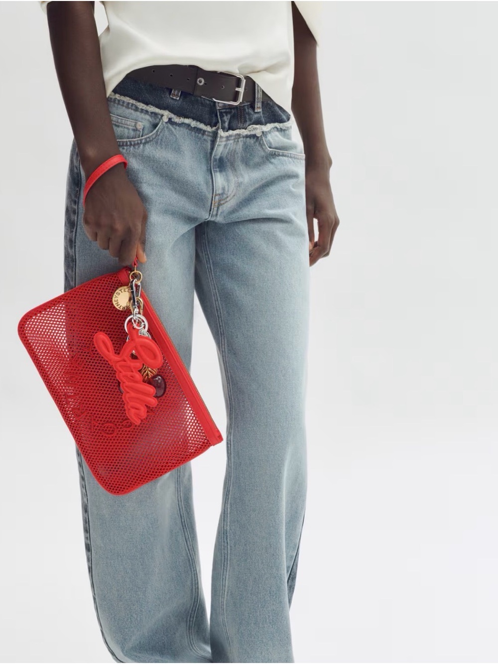 Stella McCartney Red Perforated Wristlet Pouch with Logo Medallion - Picture 5 of 7